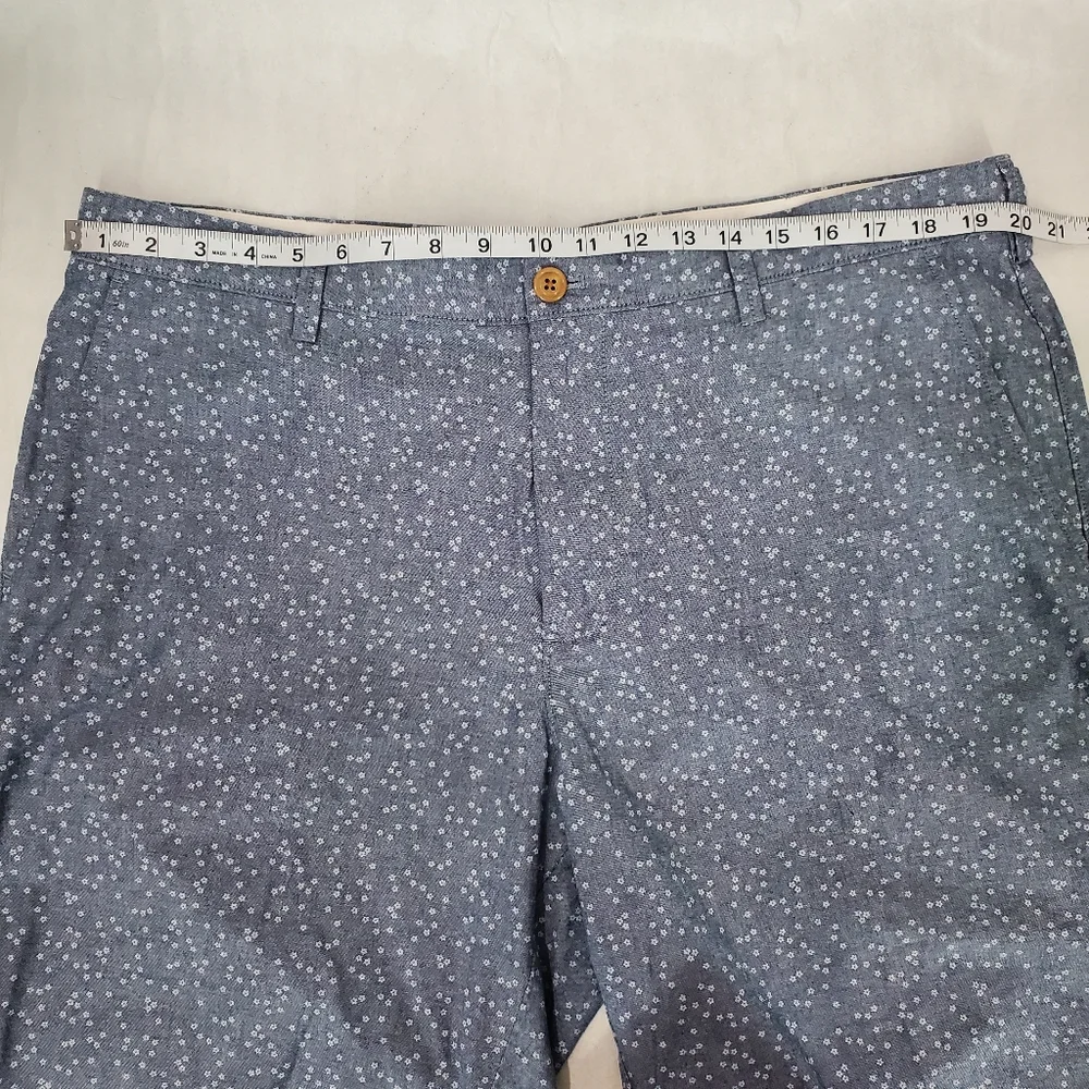 J. Crew Shorts Mens 38 Blue Floral Rivington Flat Front Casual Cotton Chino